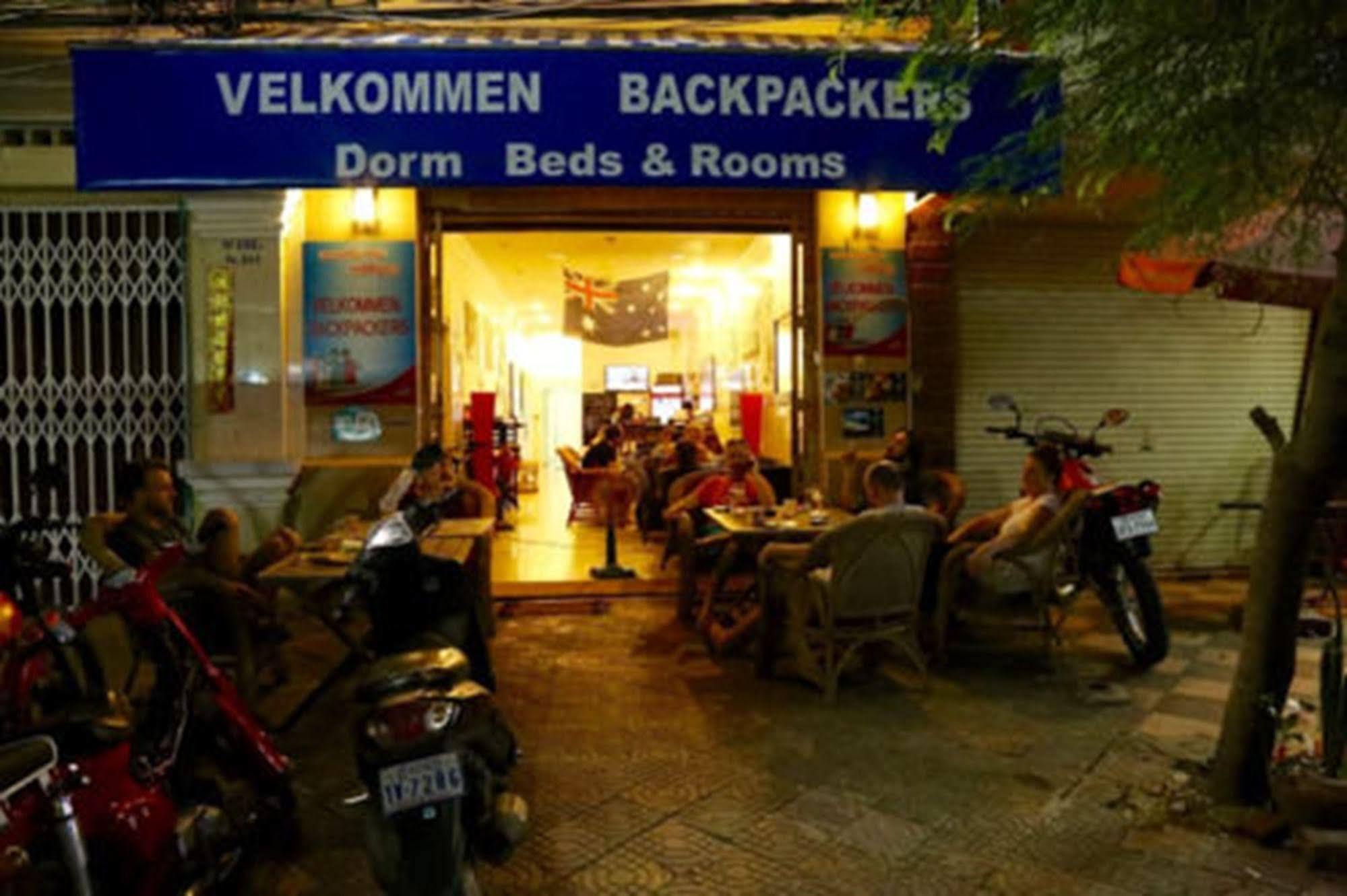Riverside Backpackers Πνομ Πενχ Εξωτερικό φωτογραφία
