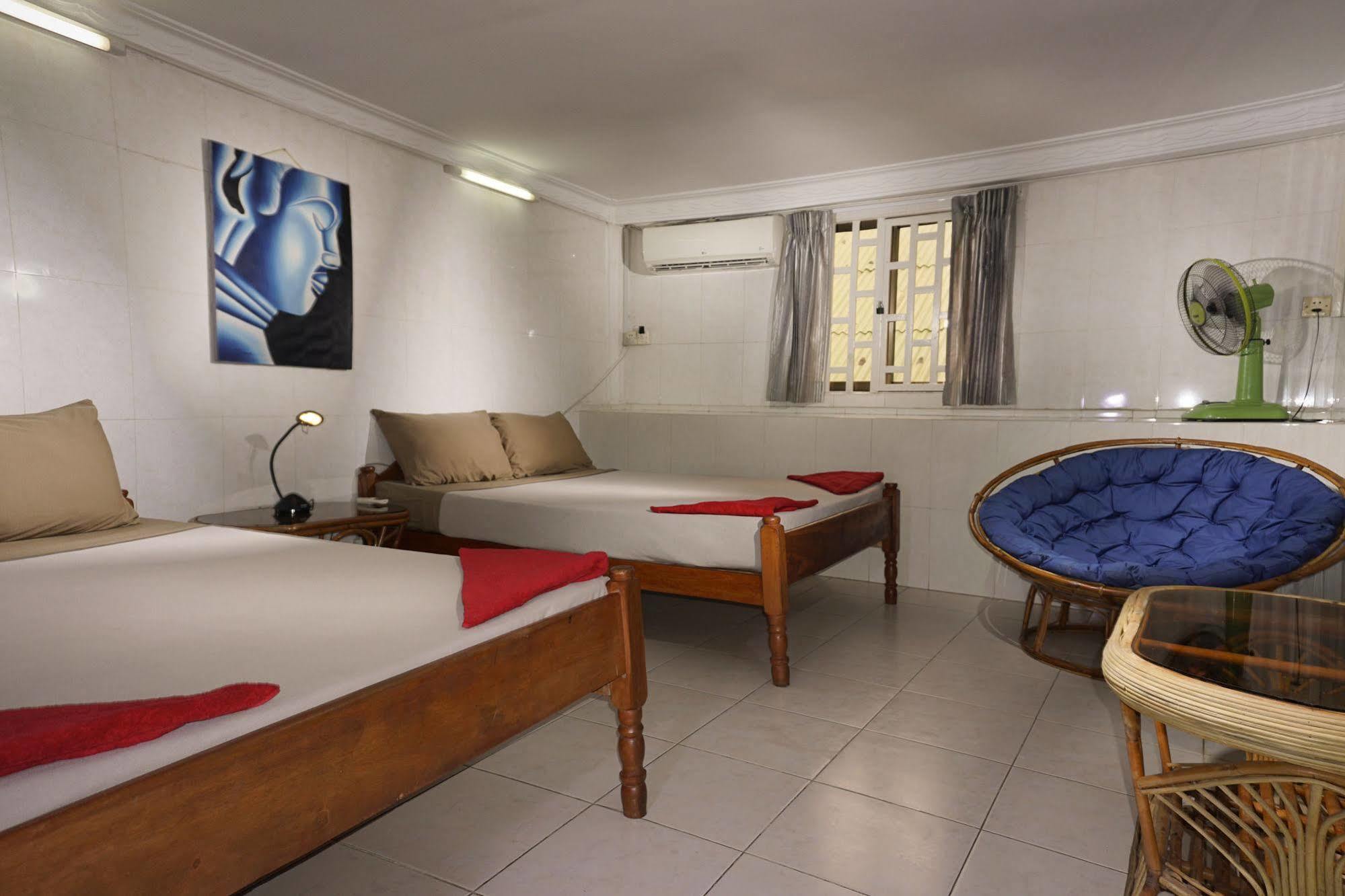 Riverside Backpackers Πνομ Πενχ Εξωτερικό φωτογραφία