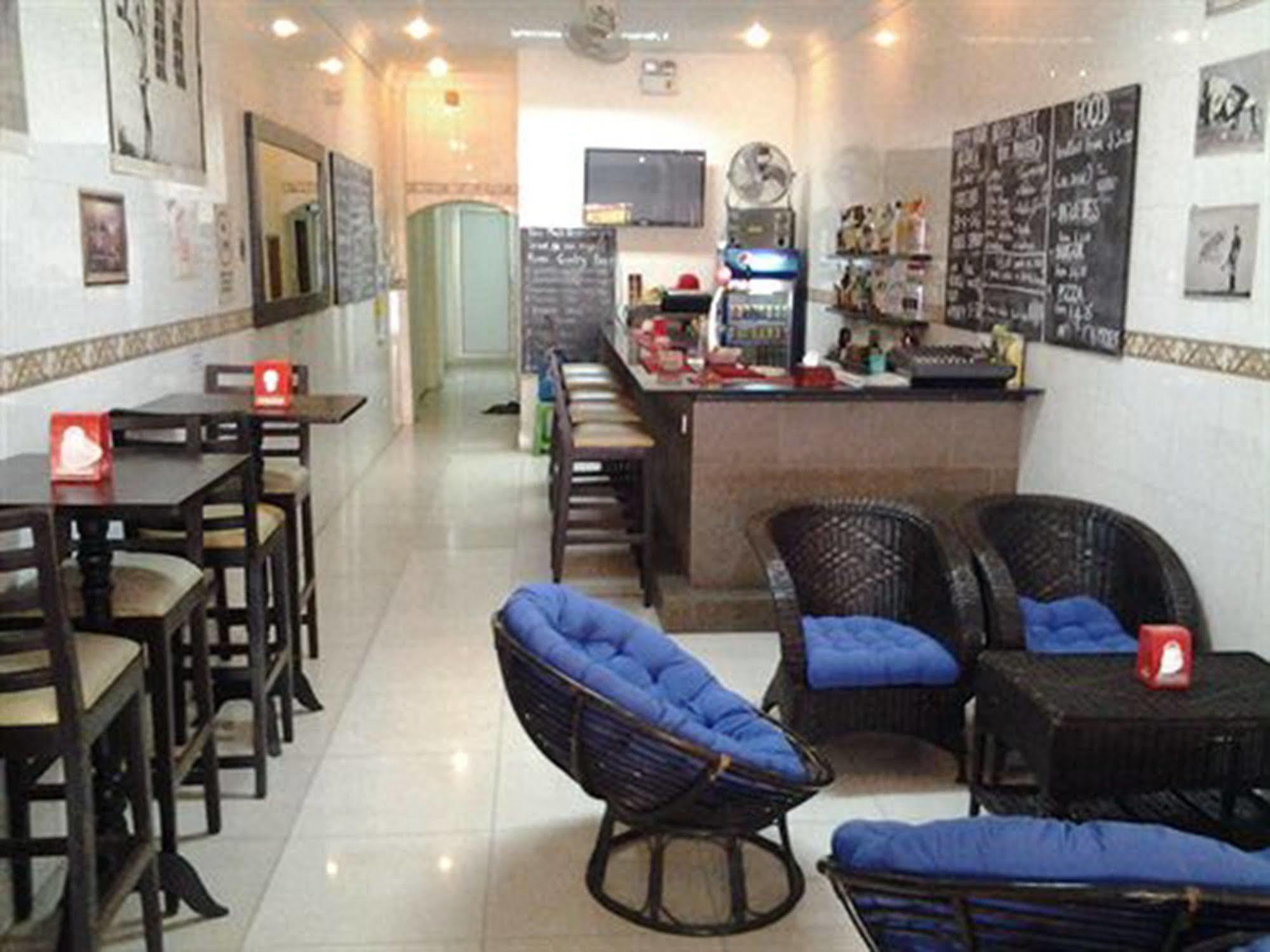 Riverside Backpackers Πνομ Πενχ Εξωτερικό φωτογραφία